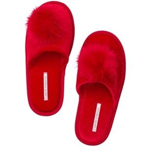 VS Red Pom Pom Slipper Small (5-6)